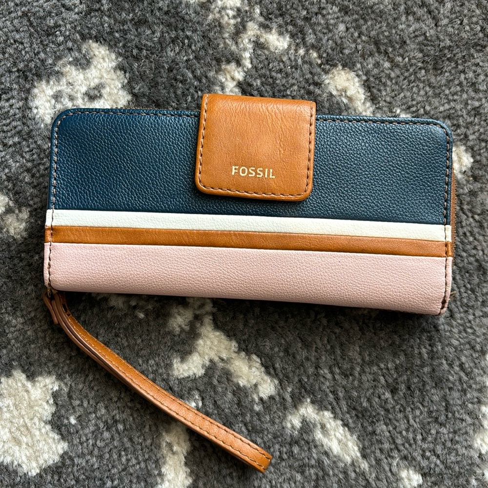 Fossil Madison Zip Clutch Wallet